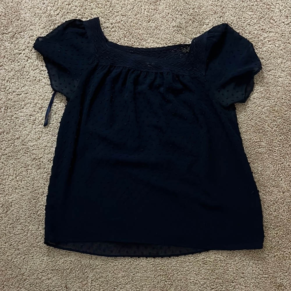 Dark blue dotted t shirt